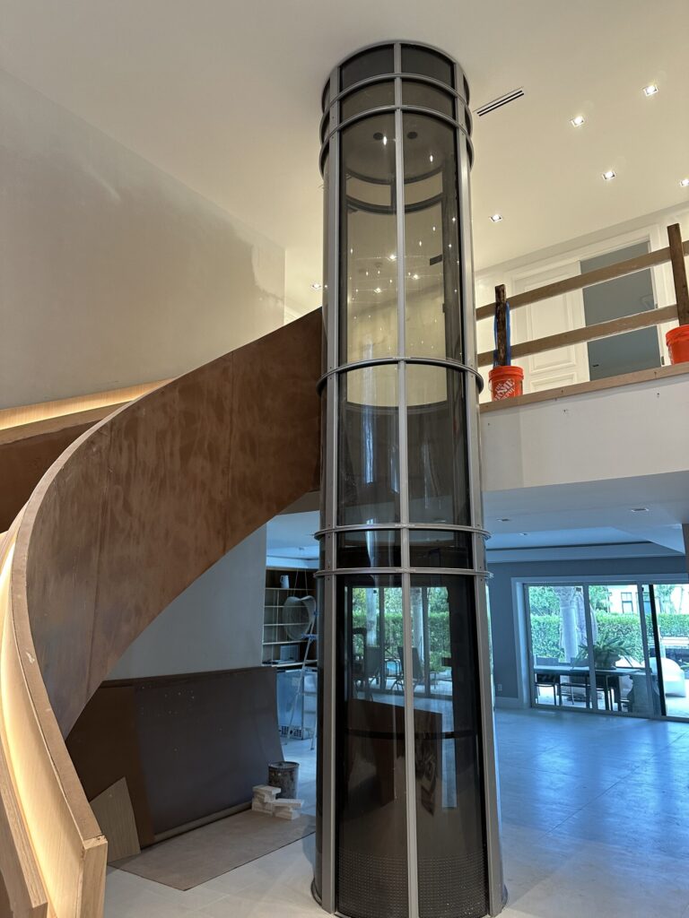 Luxury Residence in Las Oslas, Fort Lauderdale, FL